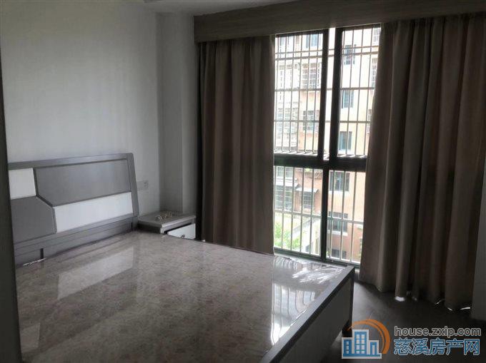 天怡嘉苑80平150万带车位精装修