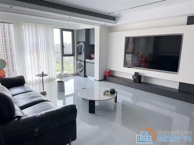 江樾潮启130平黄金楼层精装加个车位