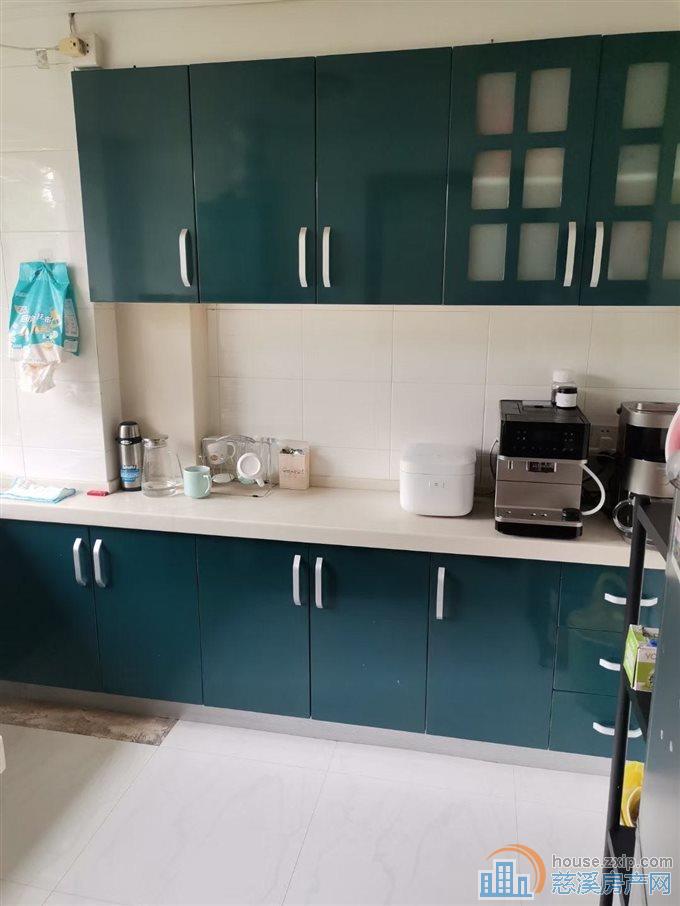 华泰苑一期3楼139平方+车库老精装