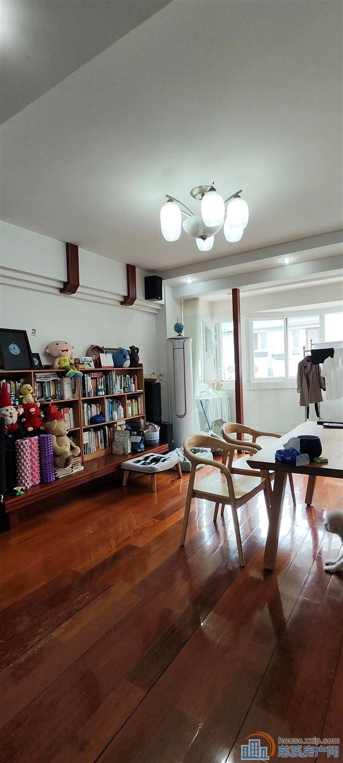 华泰苑138平159万有余地精装