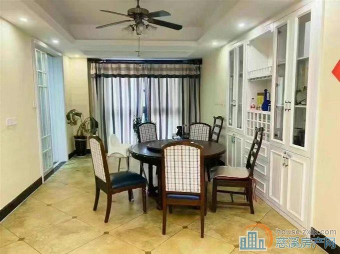 复地御溪雅苑一期188平精装修