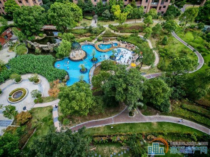 白金湾144平精装修朝南三间南北通透