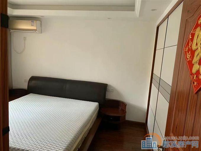 金山新村多套2楼67平方精装75万77万