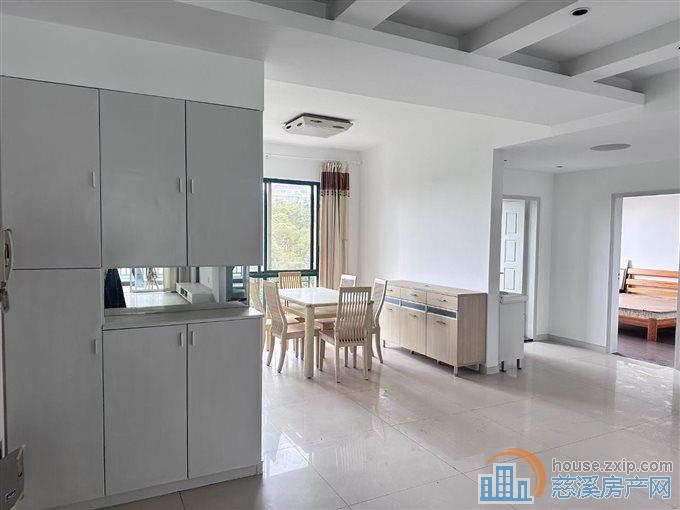 实验公寓电梯东边套好楼层168平精装