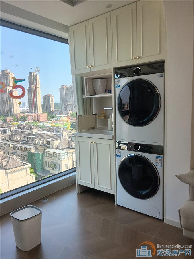 云锦苑86平精装修118万