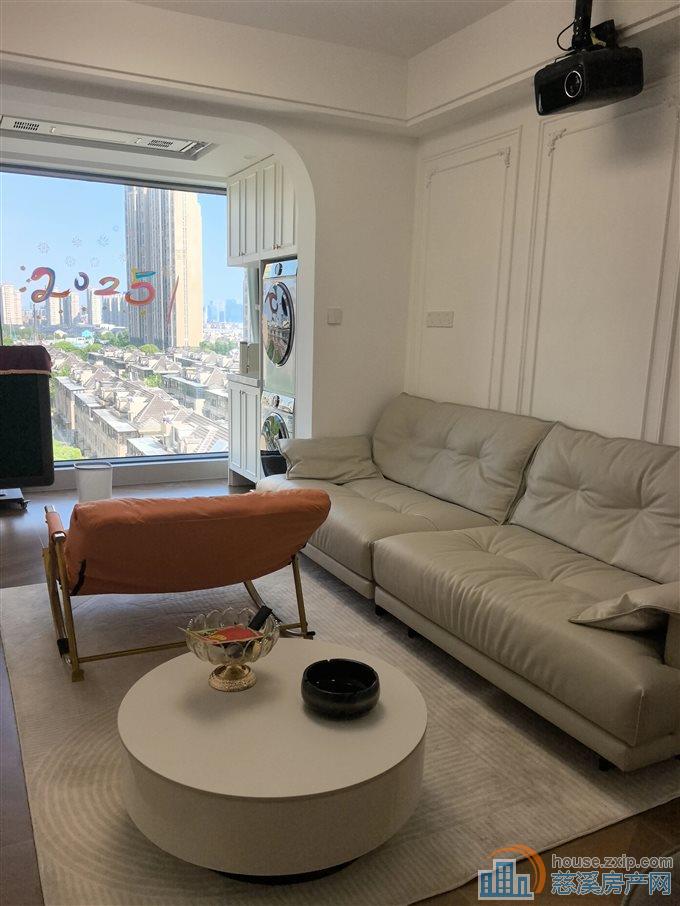 云锦苑86平精装修118万