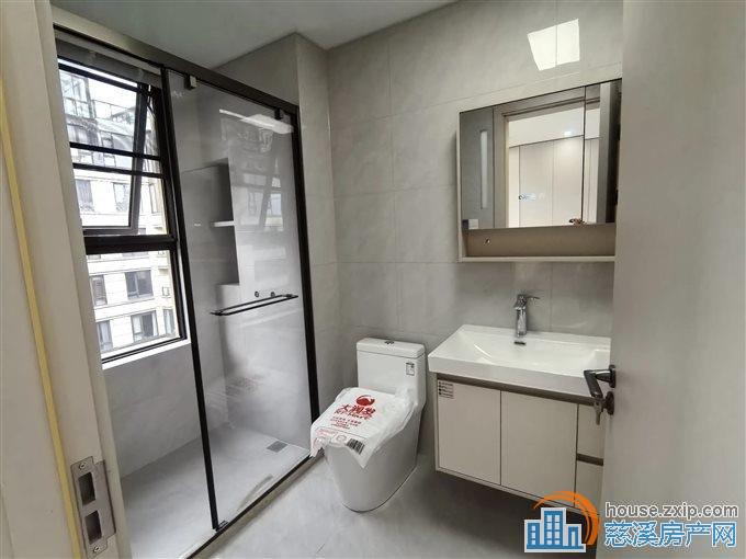 珑玥府 中叠 全新精装没住过 带车位