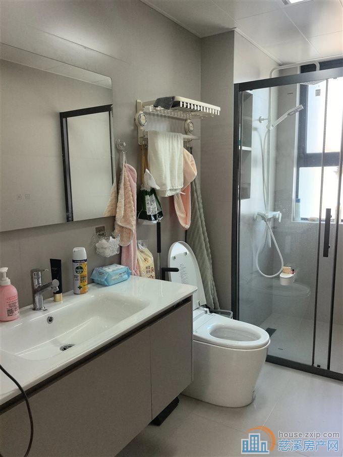 云锦苑86平精装修118万