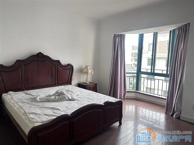 实验公寓电梯东边套好楼层168平精装