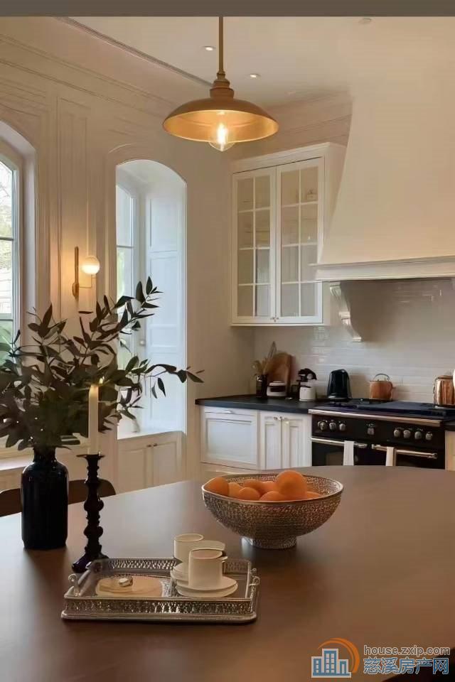 金地江湾世家泊江府洋房125平285万