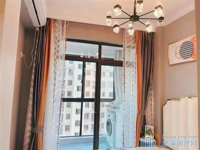 尚德家园黄金楼层64平两室全新精装