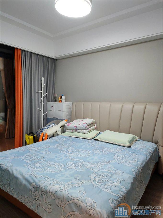 阅江府135平258万四开间电梯洋房