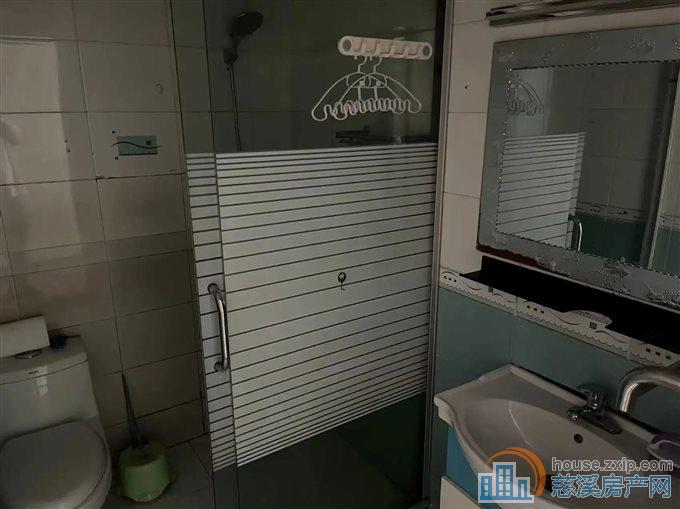 秀水华庭 清爽装修 拎包入住