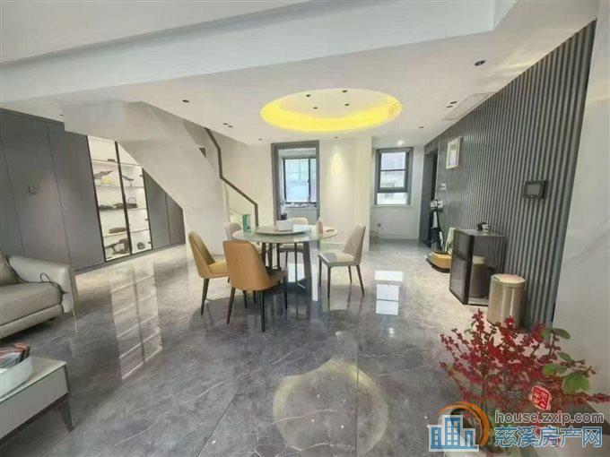 珑玥府上叠带星空露台拎包入住