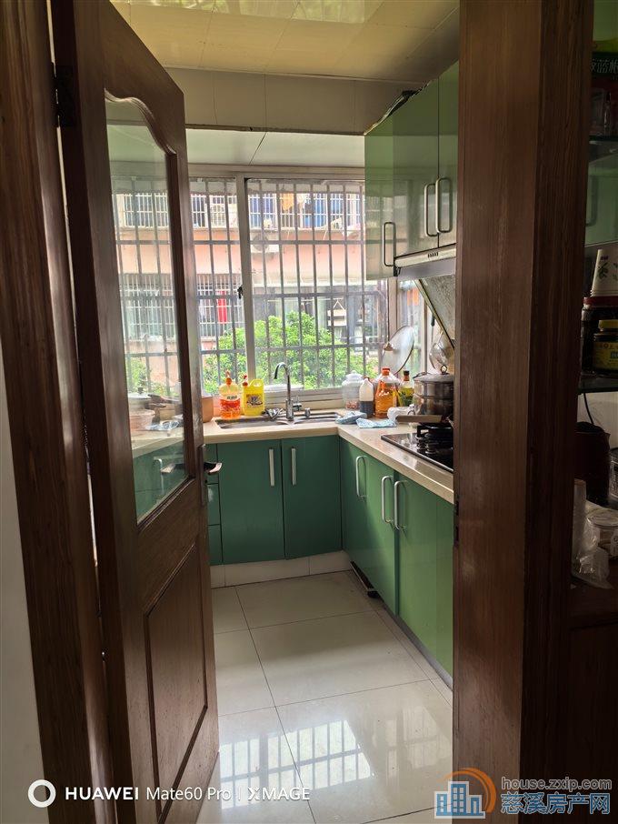 金山新村多套2楼67平方精装75万77万