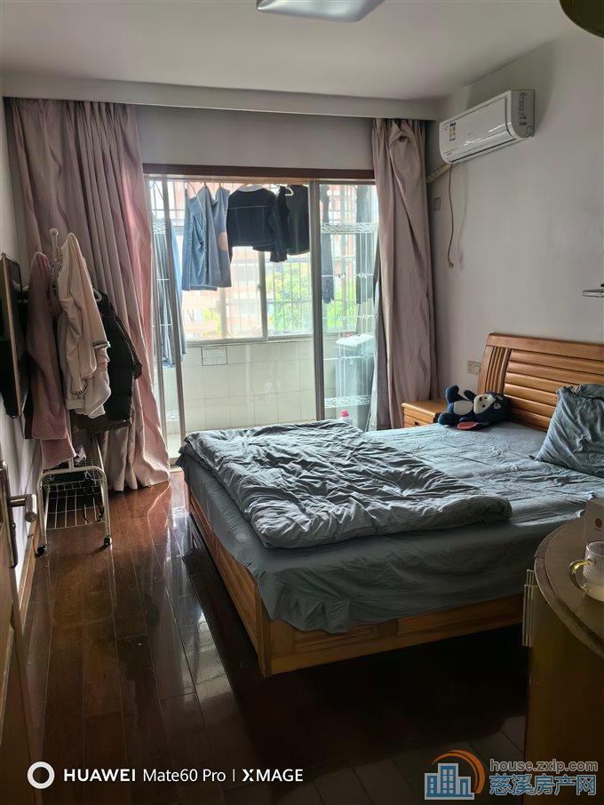 金山新村多套2楼67平方精装75万77万