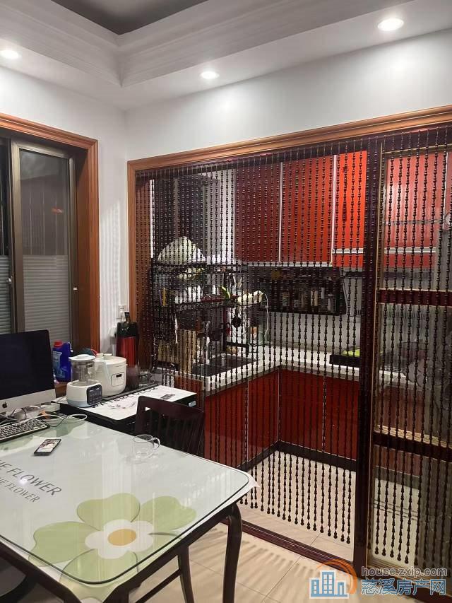 【城东新村】4楼.精装修.61平方+架空层10平方