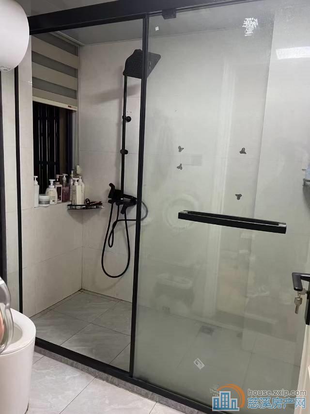 匡堰百合家园4楼85.1平精装二年85万