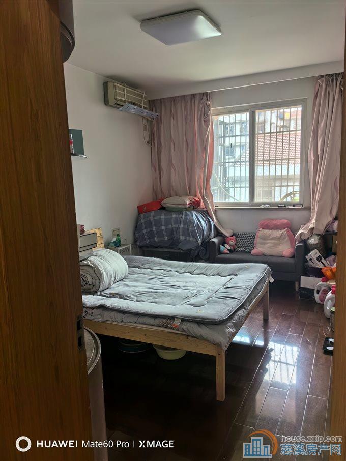 金山新村多套2楼67平方精装75万77万