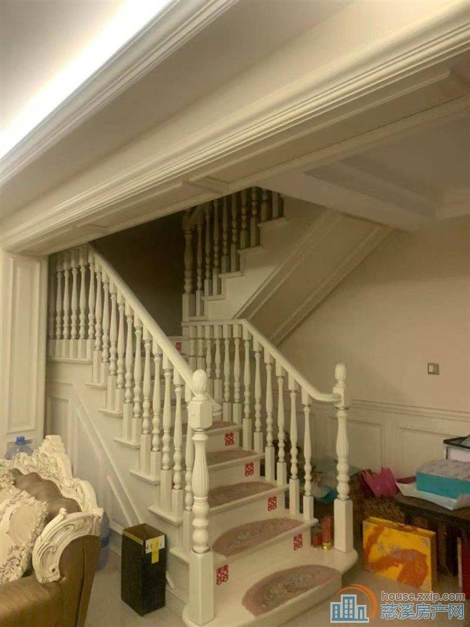 嘉和名苑复式280平豪装未住人288万