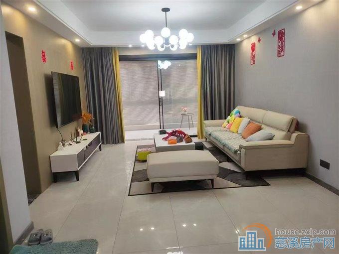 阳光城二期141平237万精装