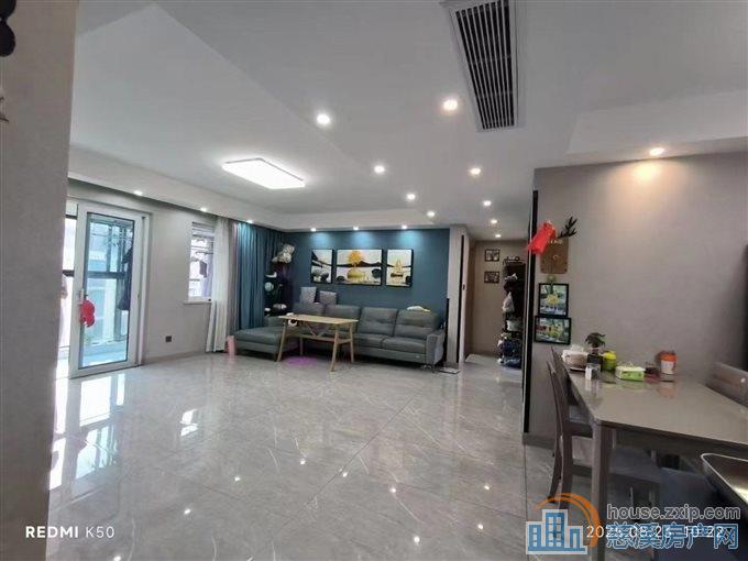 俯院江南143平方四开间朝南 自住精装