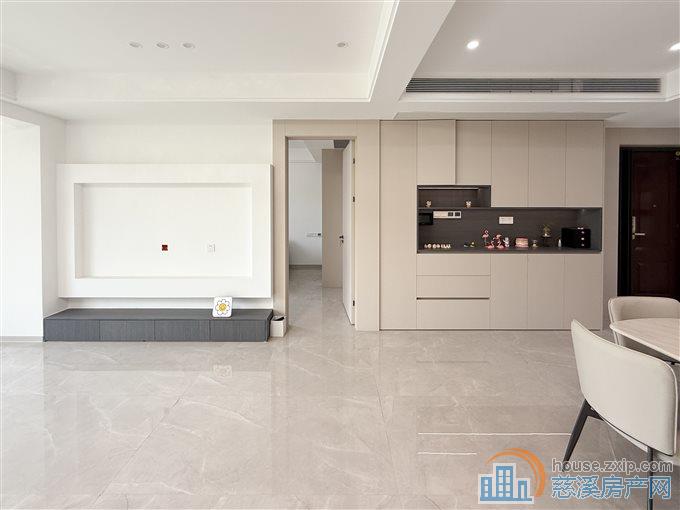 急降30菠萝  珑悦府上叠豪装未入住