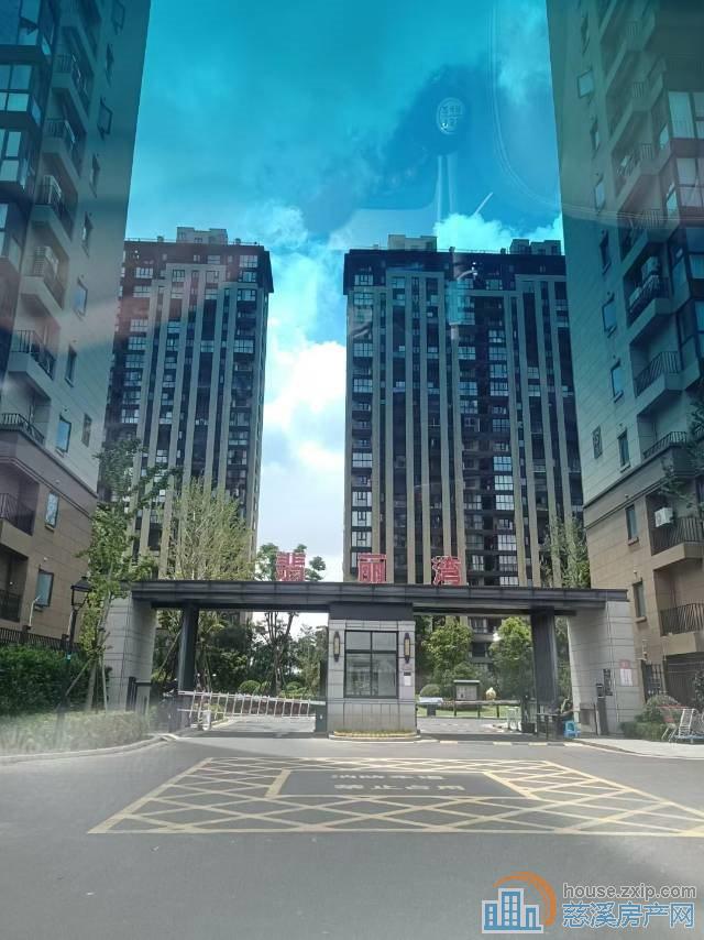 阳光城翡丽湾108平顶楼3间朝南78万