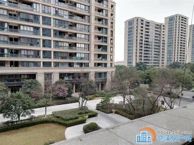 相士地南苑100平精装修155万