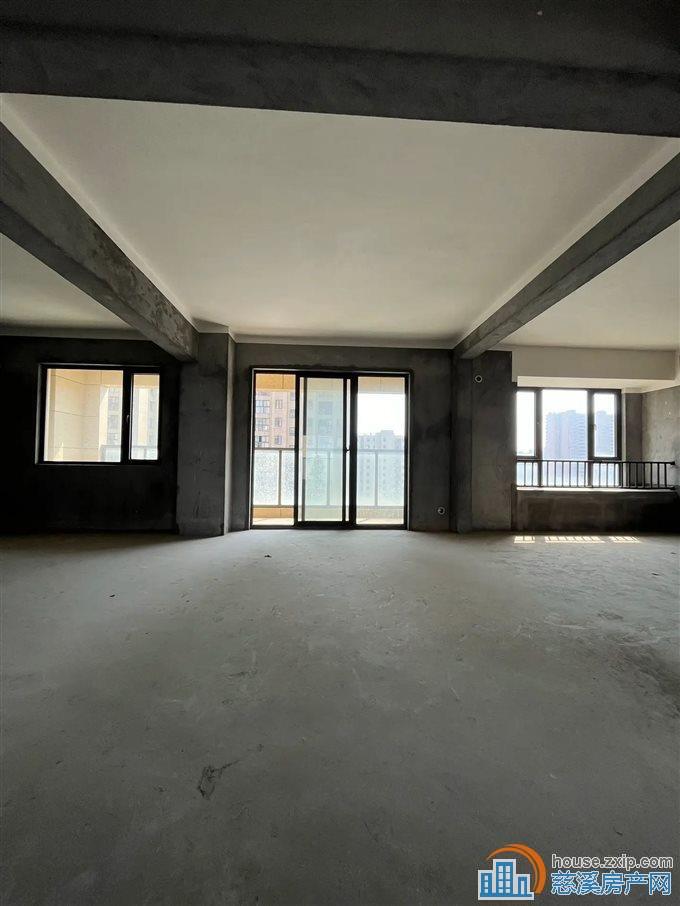 新城河 盛泰嘉苑 毛坯145平方198万