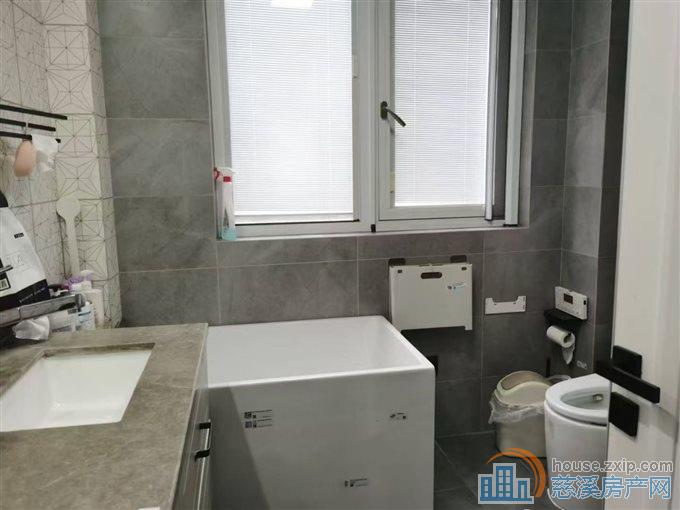 玲珑小区（实验小学XQ）多层2楼➕车库