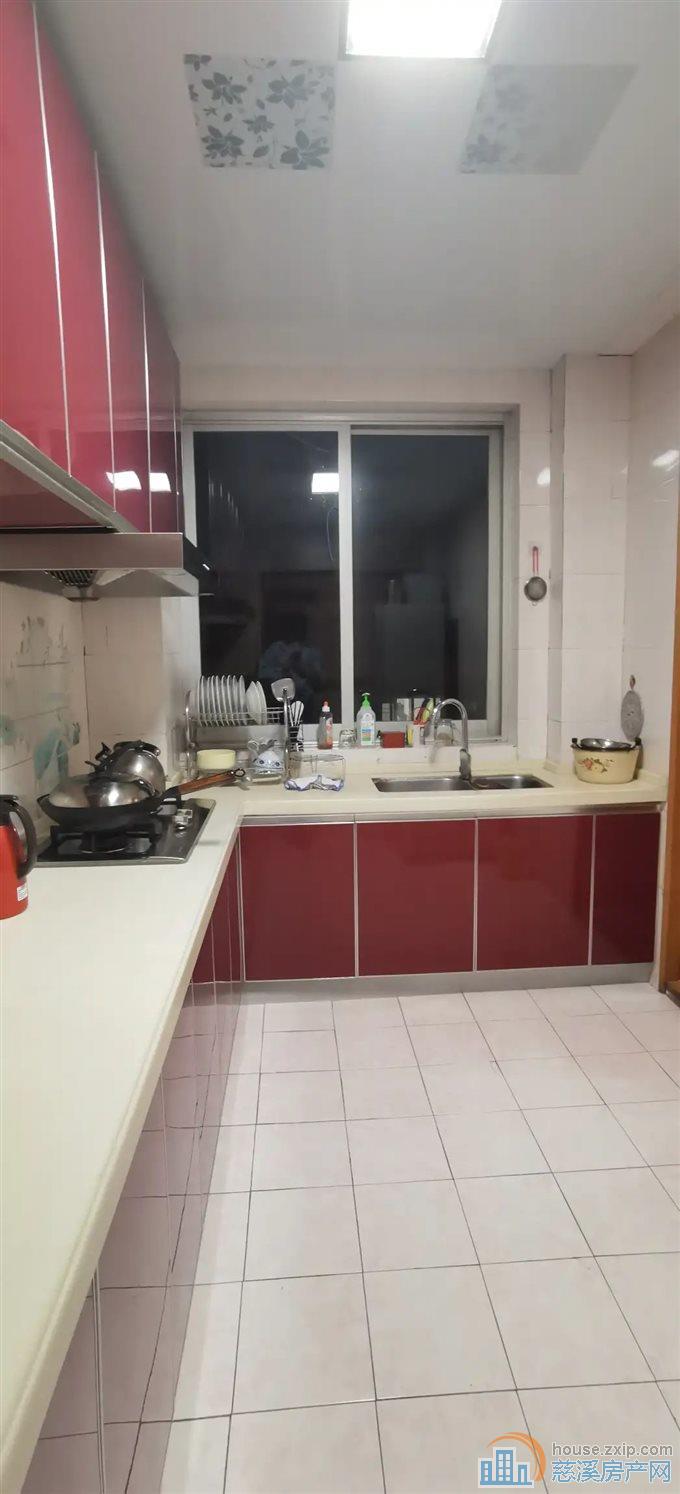 虞波花园 精装修 送阁楼40平