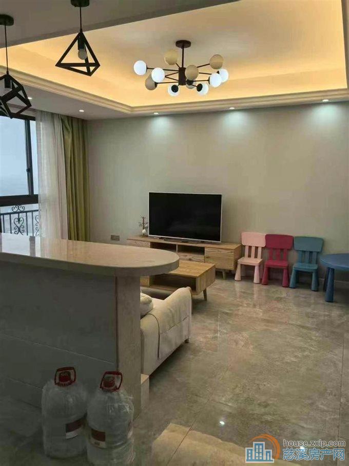 阳光城一期113平160万精装