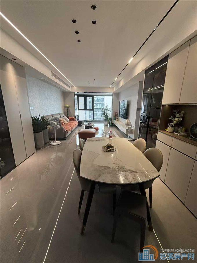 明月湖湖樾云著