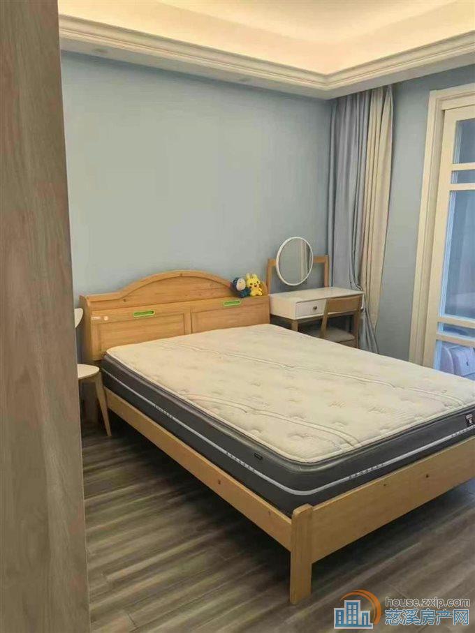 阳光城一期113平160万精装