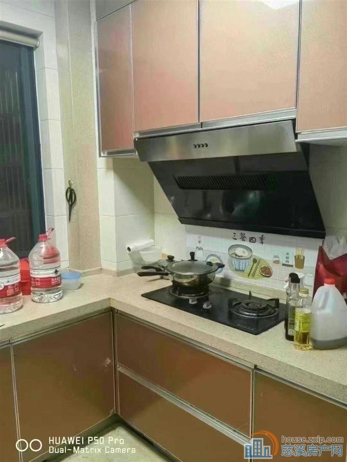 白彭兴隆苑中楼层电梯精装车位储藏间