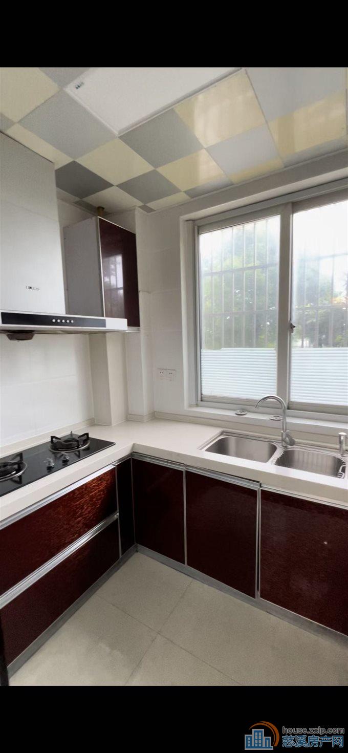 星光家园低层采光无影响97平电梯车位