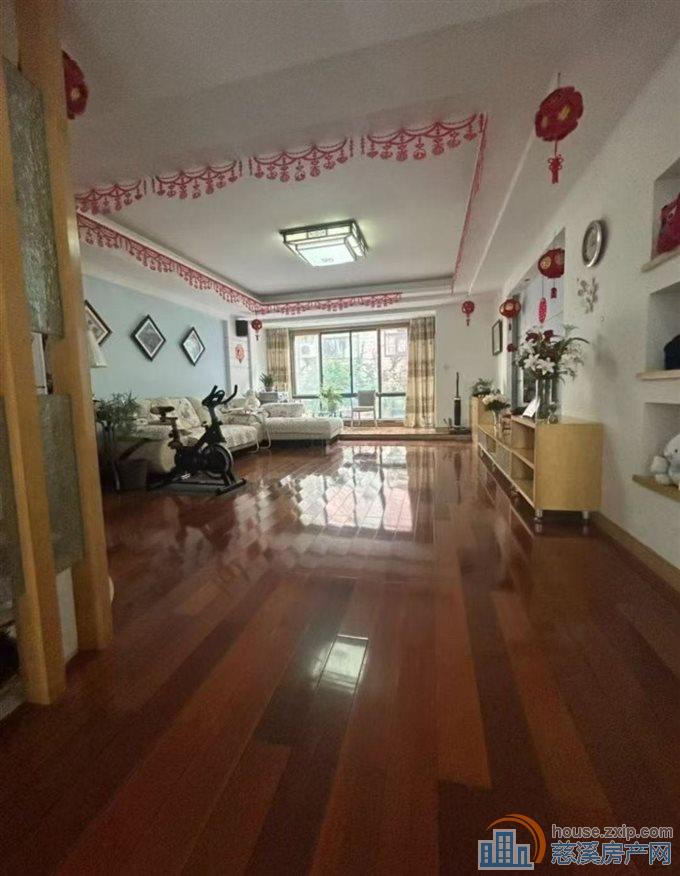 实验小学茗雅苑多层1楼带车位储藏间