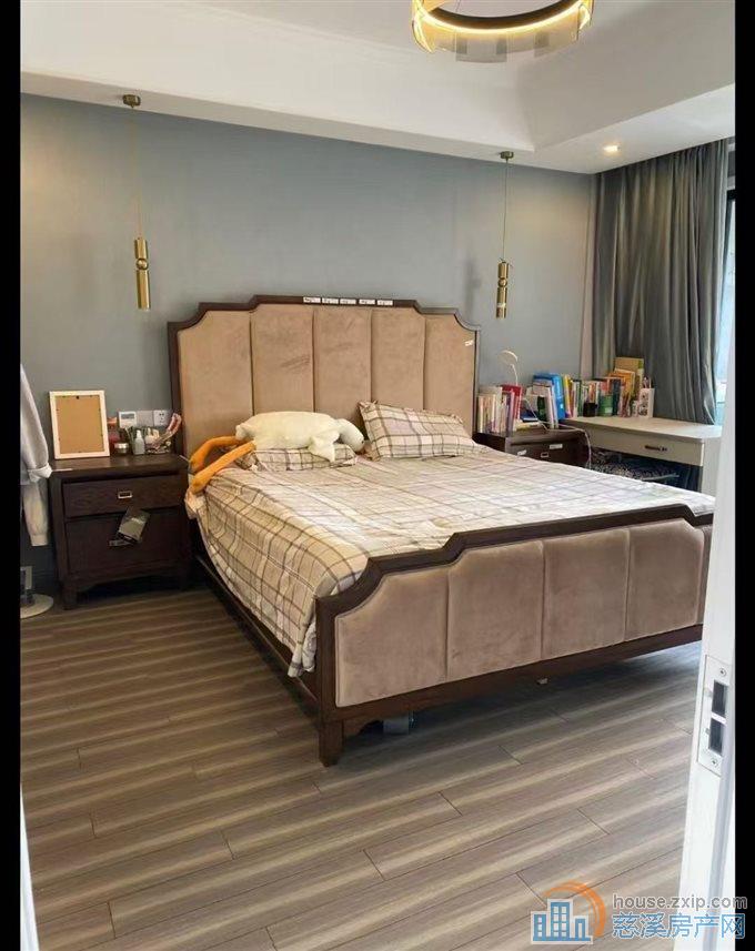 玲珑小区（实验小学XQ）多层2楼➕车库