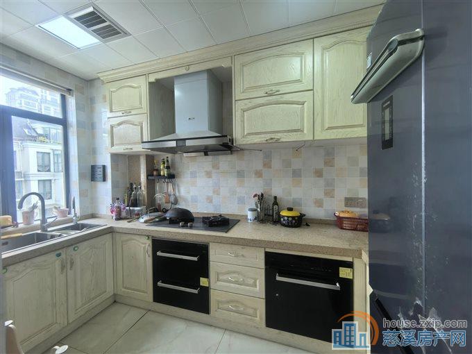 旦山雅筑 精装电梯洋房138平208万