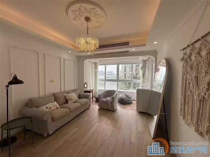 江南大院法式精装修三室两厅两卫拎包入住