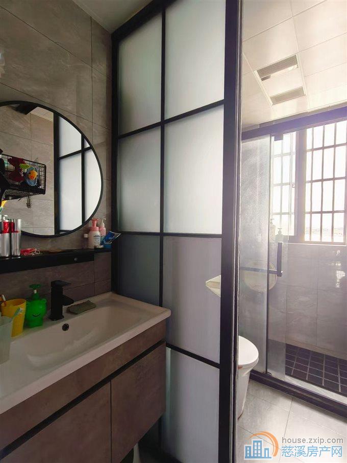 捡漏:鸣北小区南区 黄金楼层 精装全送