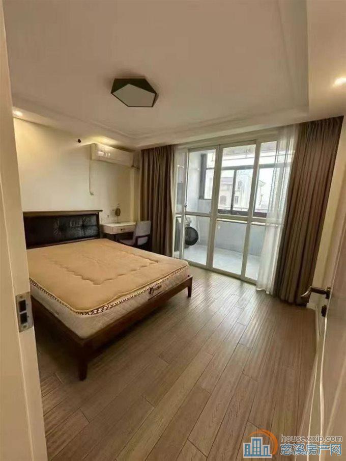 出售星光家园二期 电梯房精装修带车位满2