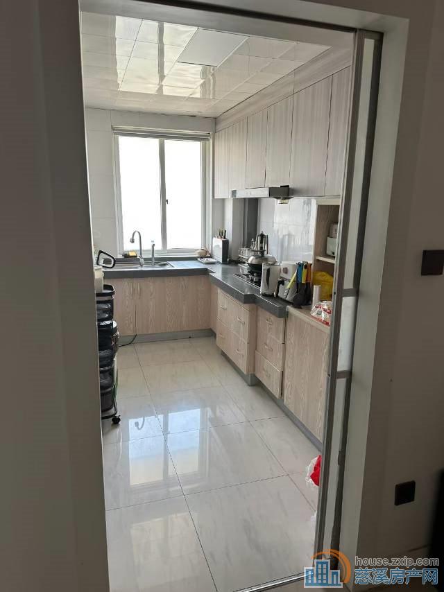 秀水华庭顶复约211平精装158万