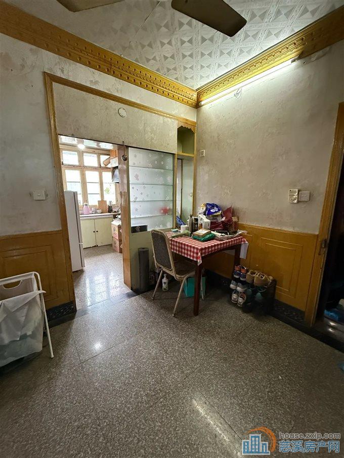 城东新村73平115万上林书包