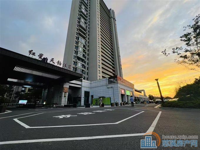 特价:天铂佳苑洋房送车位 性价比超高