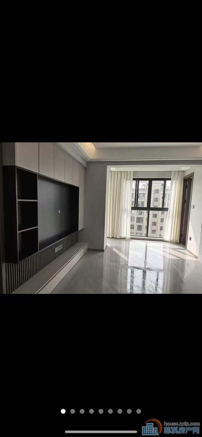 盛泰嘉苑欢乐颂108平车位198万