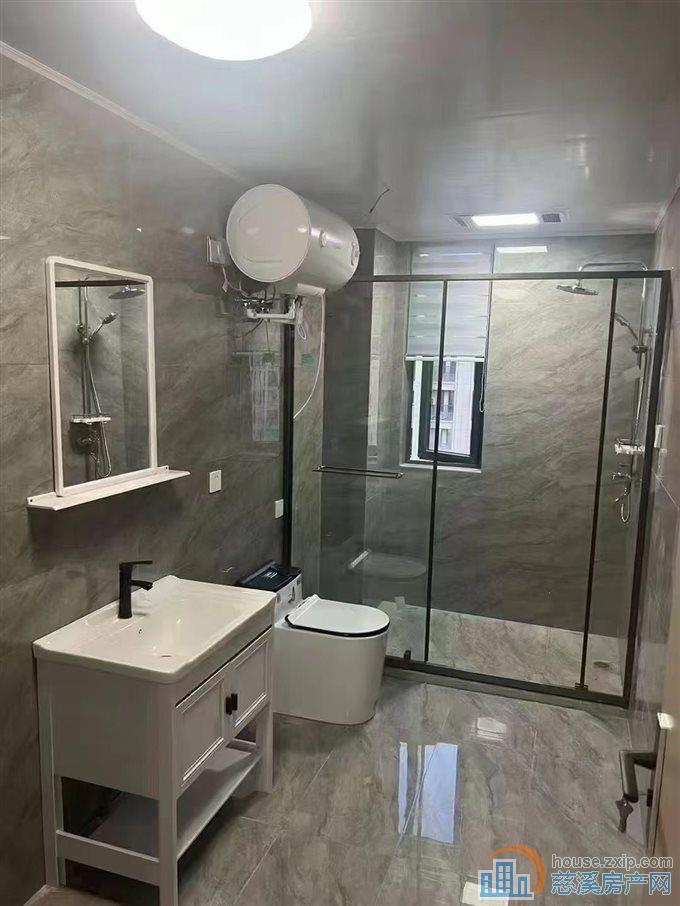 新潮塘南苑161平带车位架空层精装