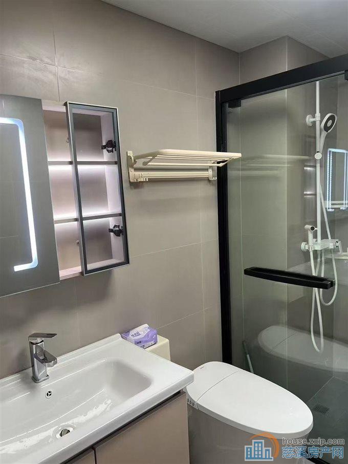 桃溪云庐3楼100平三室两卫全新精装