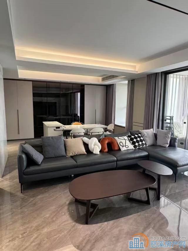 云顶194平530万2室2厅2卫,豪装